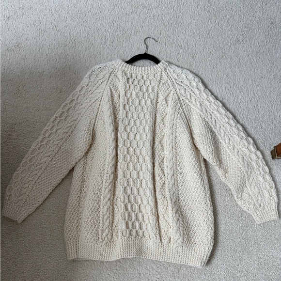 Cozy Cream Cable Knit Sweater - Picture 4 of 4